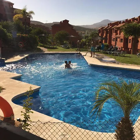 Luxury 2-bedrooms & Bathrooms * Estepona