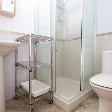 شقة Luxury 2-bedrooms & Bathrooms *