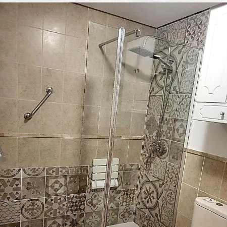 شقة Luxury 2-bedrooms & Bathrooms إِستيبونا